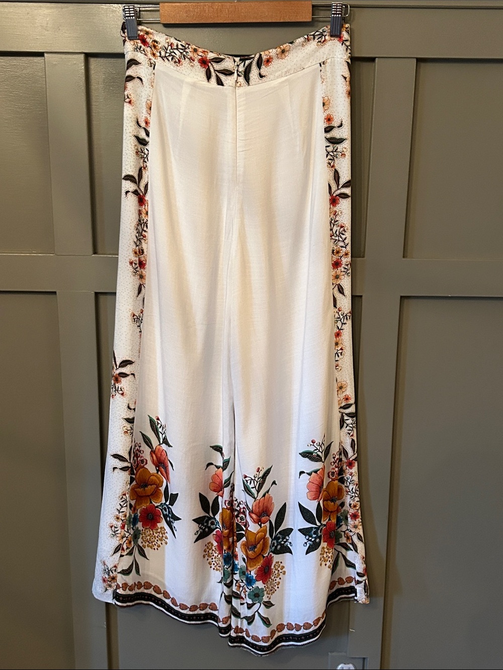 Farm Rio Melila Floral Flared Pants Wide Leg Ivory Multicolor Size Small - Picture 10 of 12